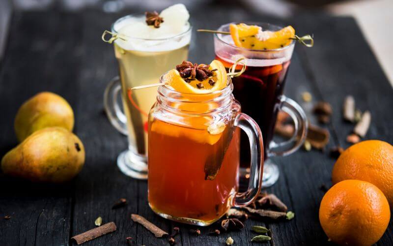 6 Inventive Ways to Garnish With Tropical Fruit