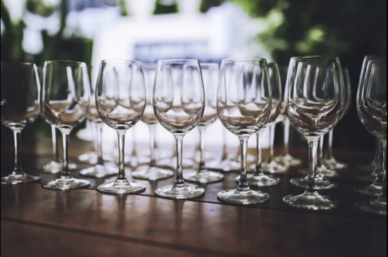 How Can You Tell If A Wine Glass is Crystal?