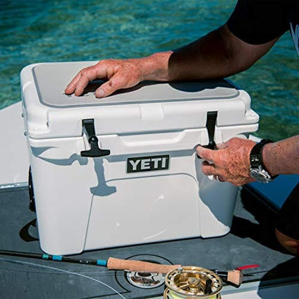 YETI Tundra 35 Cooler, Aquifer Blue