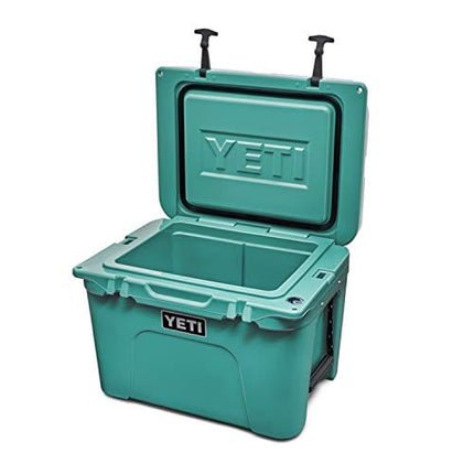 YETI Tundra 35 Cooler, Aquifer Blue