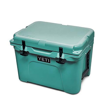 YETI Tundra 35 Cooler, Aquifer Blue