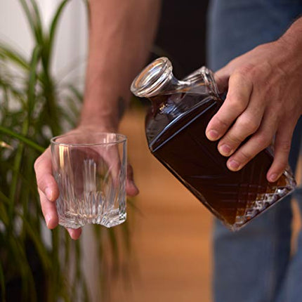 Bormioli Rocco Selecta Collection Whiskey Decanter – Sophisticated 33.75oz Diamond Decanter With Starburst Detailing – For Whiskey, Bourbon, Scotch & Liquor