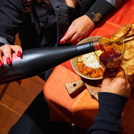 Kally Non Alcoholic Drinks - Made with Verjus, Fruit, and Botanicals - Sip & Savor Non Alcoholic Drinks, No Artificial Flavors & No Added Sugar, 750ml Bottle (Berry Fennel)