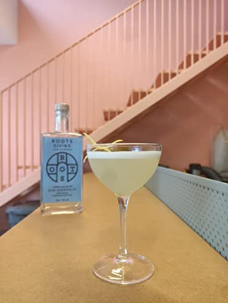 Roots Divino Bianco Non Alcoholic Vermouth | The only wine-based zero proof aperitif | Handcrafted with greek lemons and thyme | Low Cal | Made in Greece | 23.7fl oz (700ml)